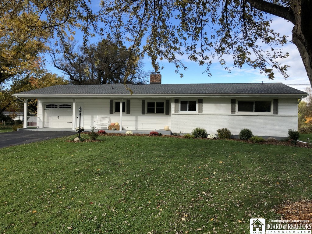 283 Berry Road Pomfret, NY 14063 - Photo 1 of 1 Gallery Image 1