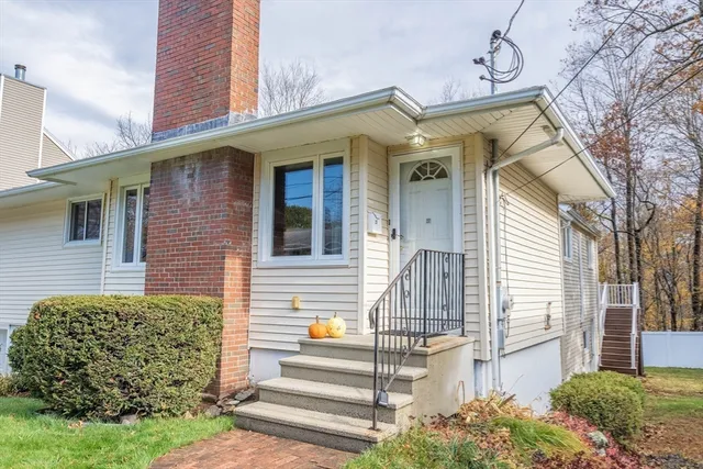 $445,000 | 27 Brewster Road, Worcester, MA 01602