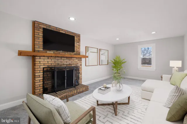 $700,000 | 229 Saw Mill Branch Road, Townsend, DE 19734