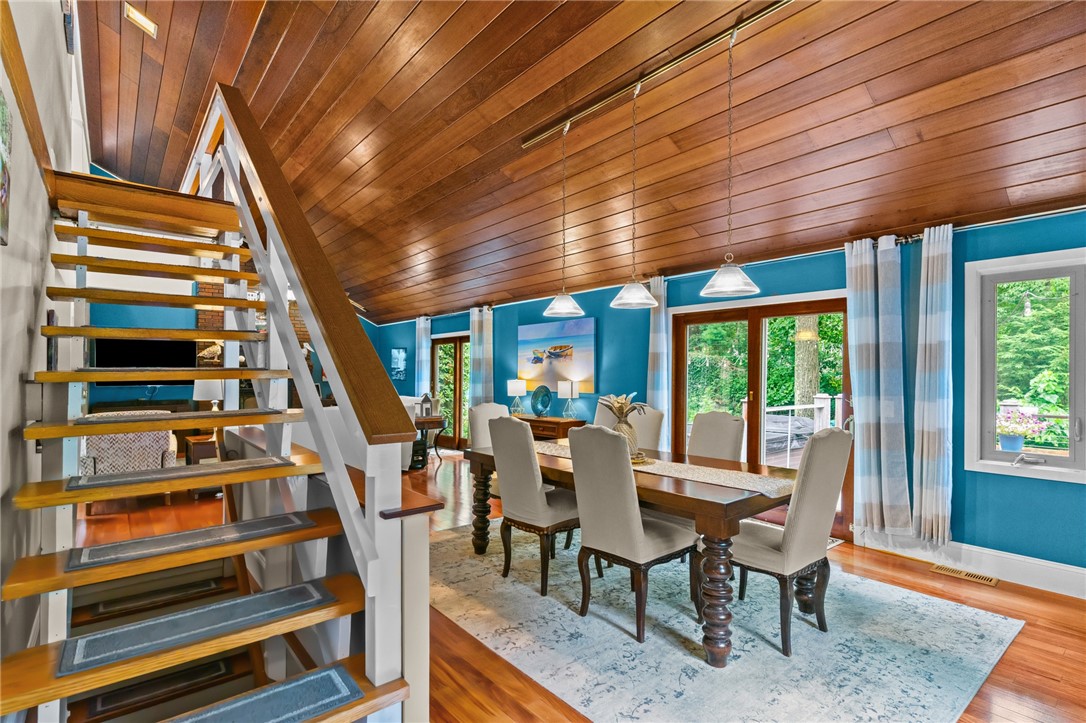 24 Valleybrook Drive Warwick, RI 02818 - Photo 17 of 50