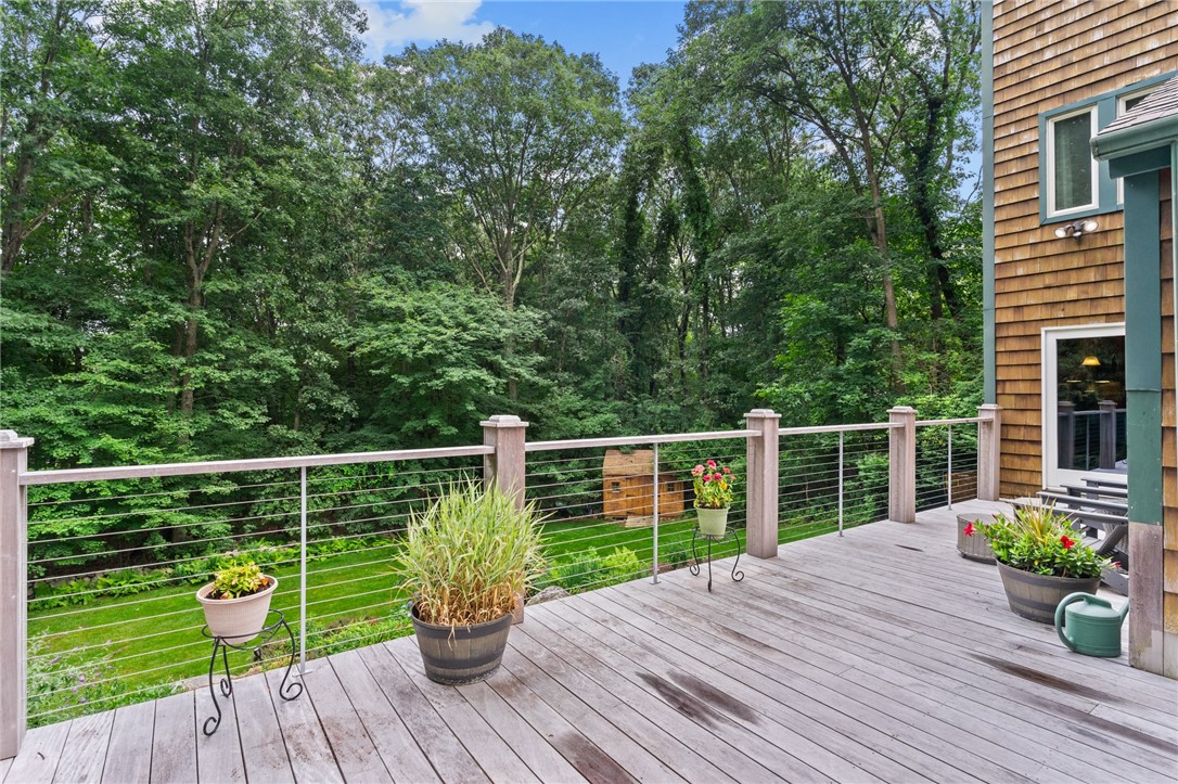 24 Valleybrook Drive Warwick, RI 02818 - Photo 20 of 50