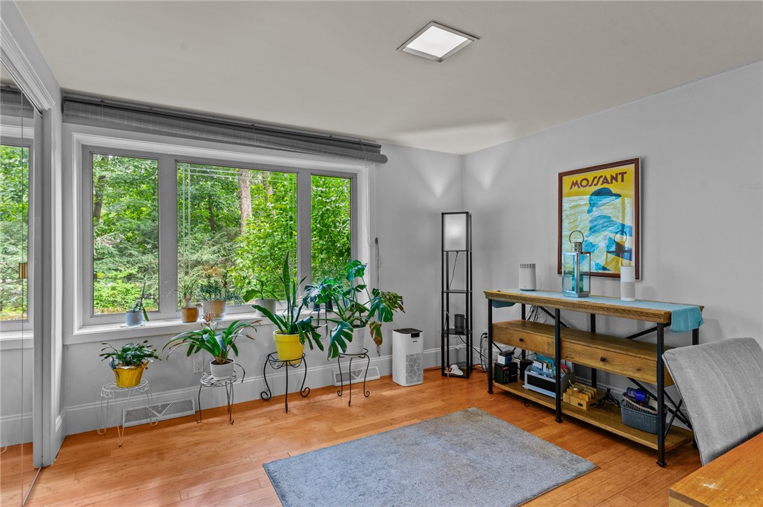 24 Valleybrook Drive Warwick, RI 02818 - Photo 27 of 50