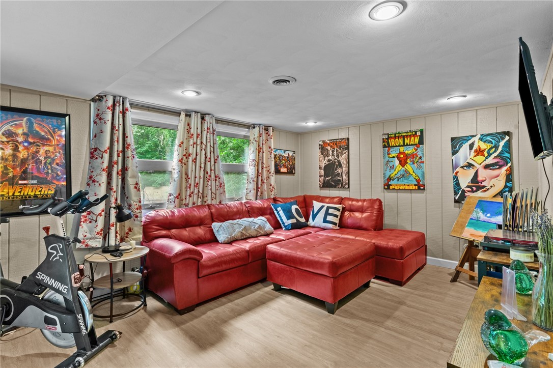 24 Valleybrook Drive Warwick, RI 02818 - Photo 42 of 50