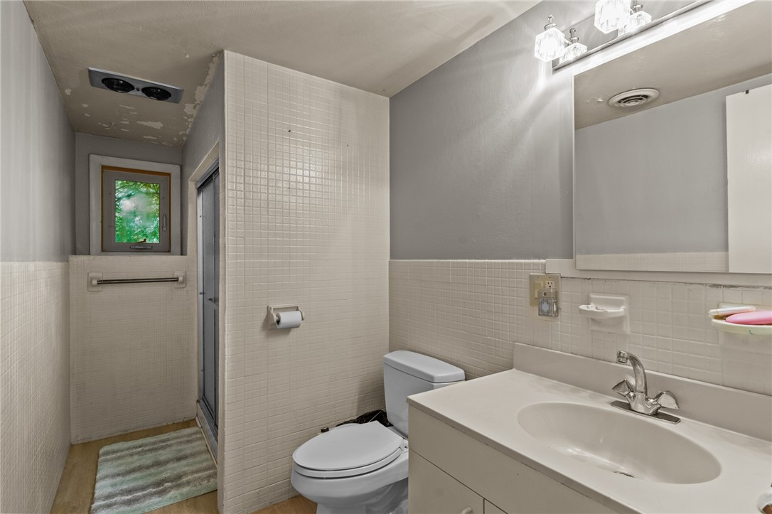 24 Valleybrook Drive Warwick, RI 02818 - Photo 45 of 50