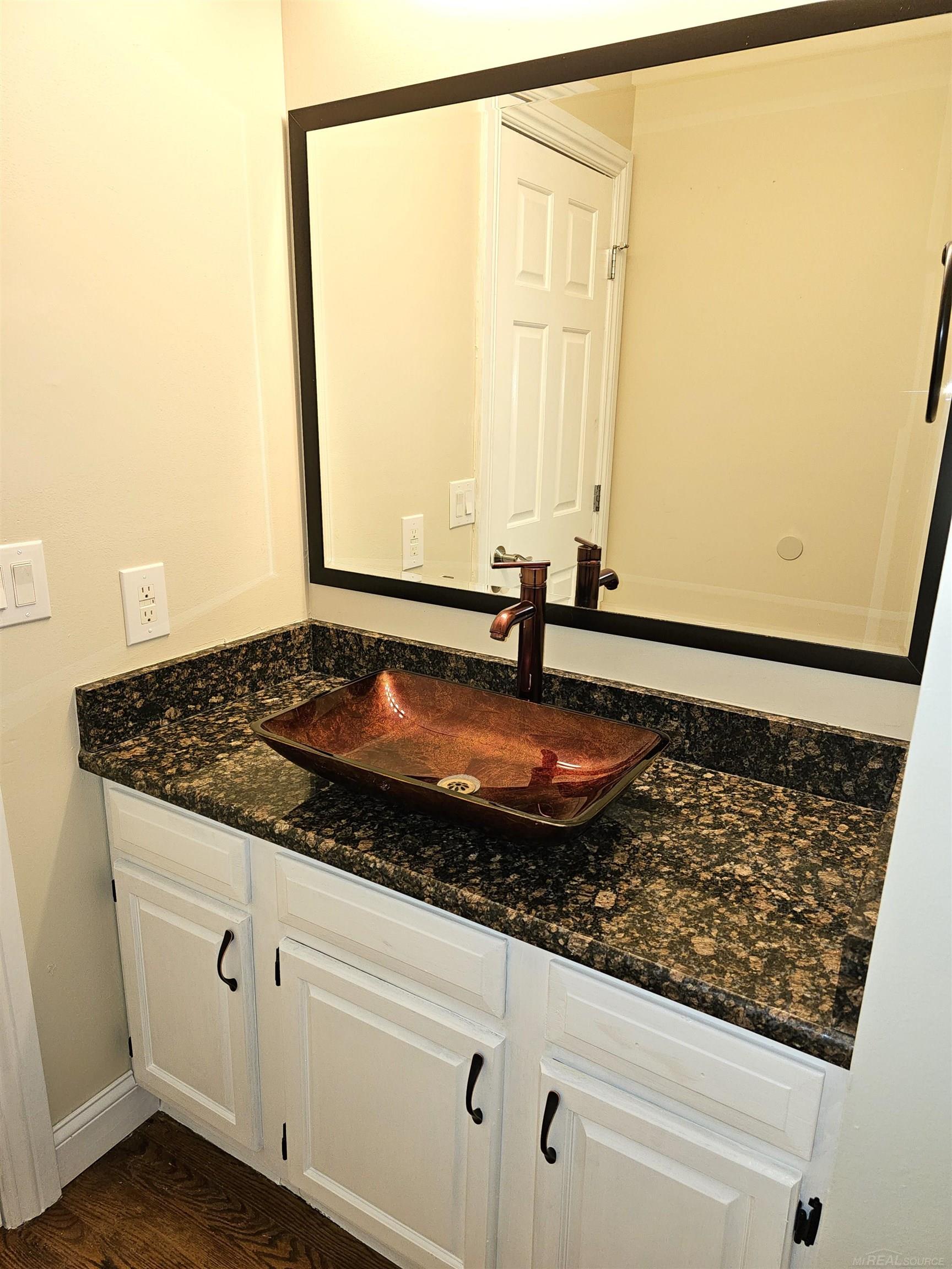 2191 Crystal Drive Rochester, MI 48309 - Photo 12 of 63