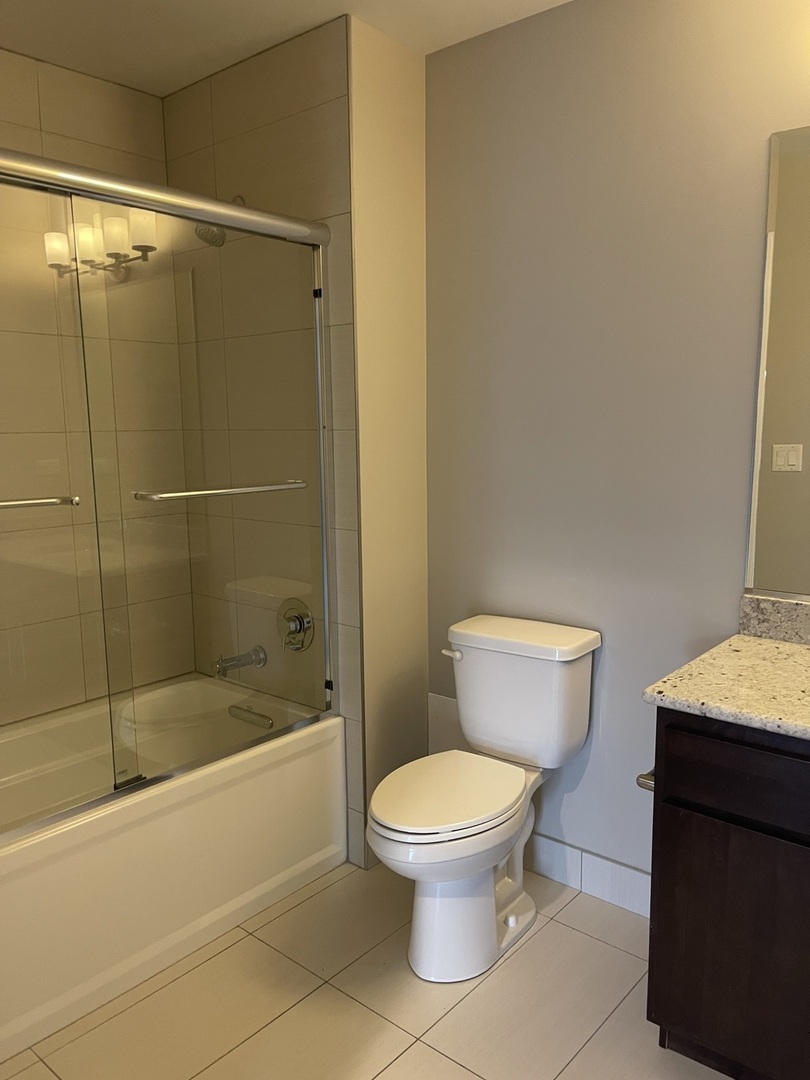 728 North Diamond Lake Road, Unit 202 Mundelein, IL 60060 - Photo 9 of 15