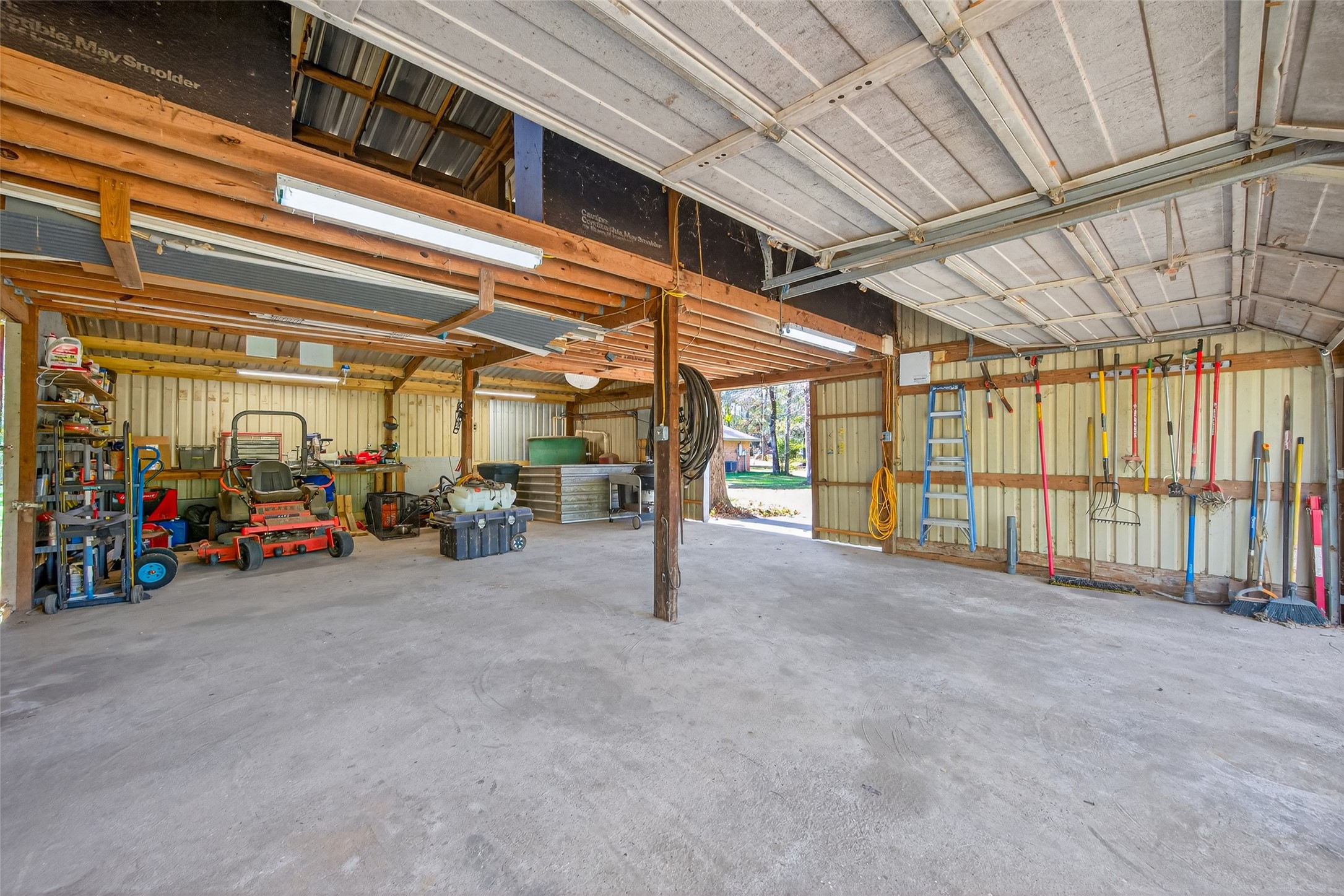 8498 Pine Shadows Road Cleveland, TX 77328 - Photo 17 of 24