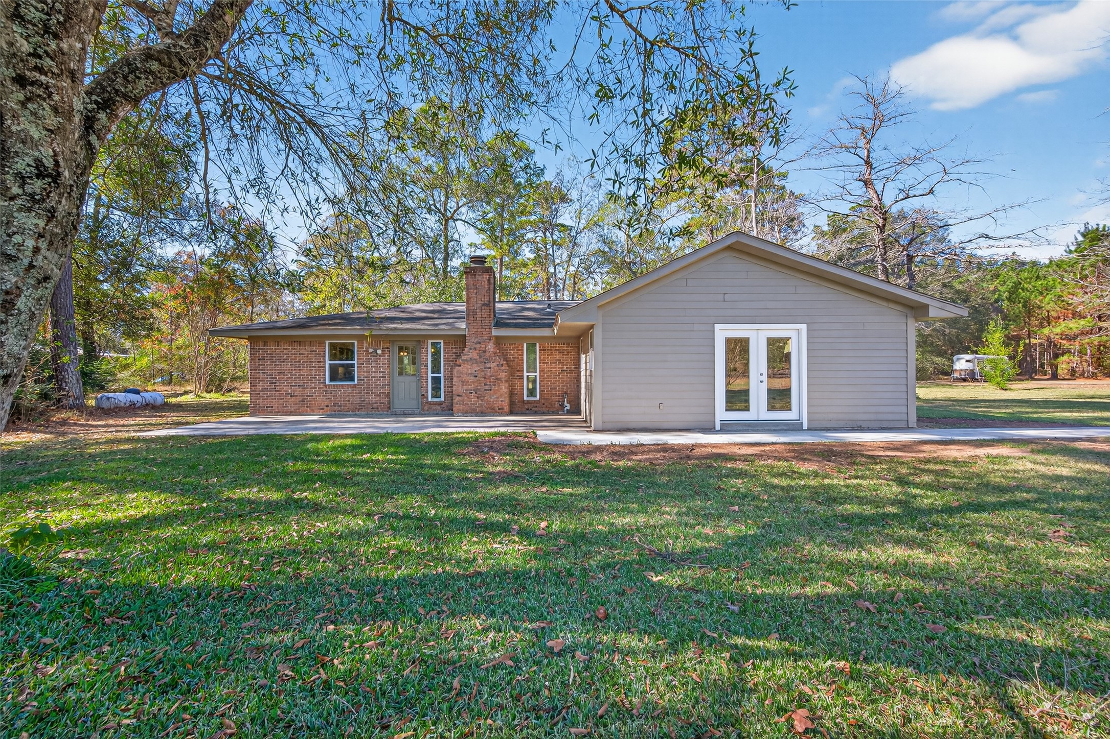 8498 Pine Shadows Road Cleveland, TX 77328 - Photo 7 of 24