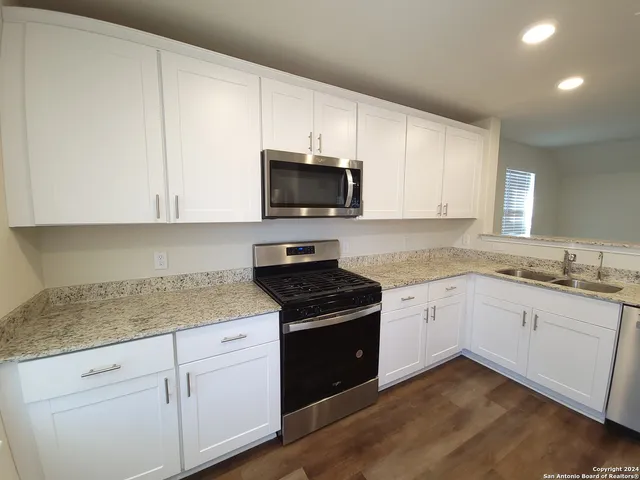 $1,995 | 11418 Long Rider, San Antonio, TX 78254