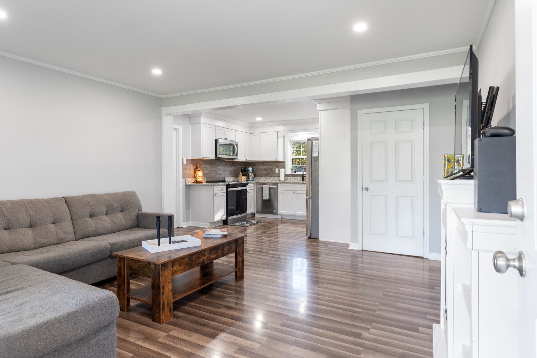8687 Lyles Road Lyles, TN 37098 - Photo 8 of 29