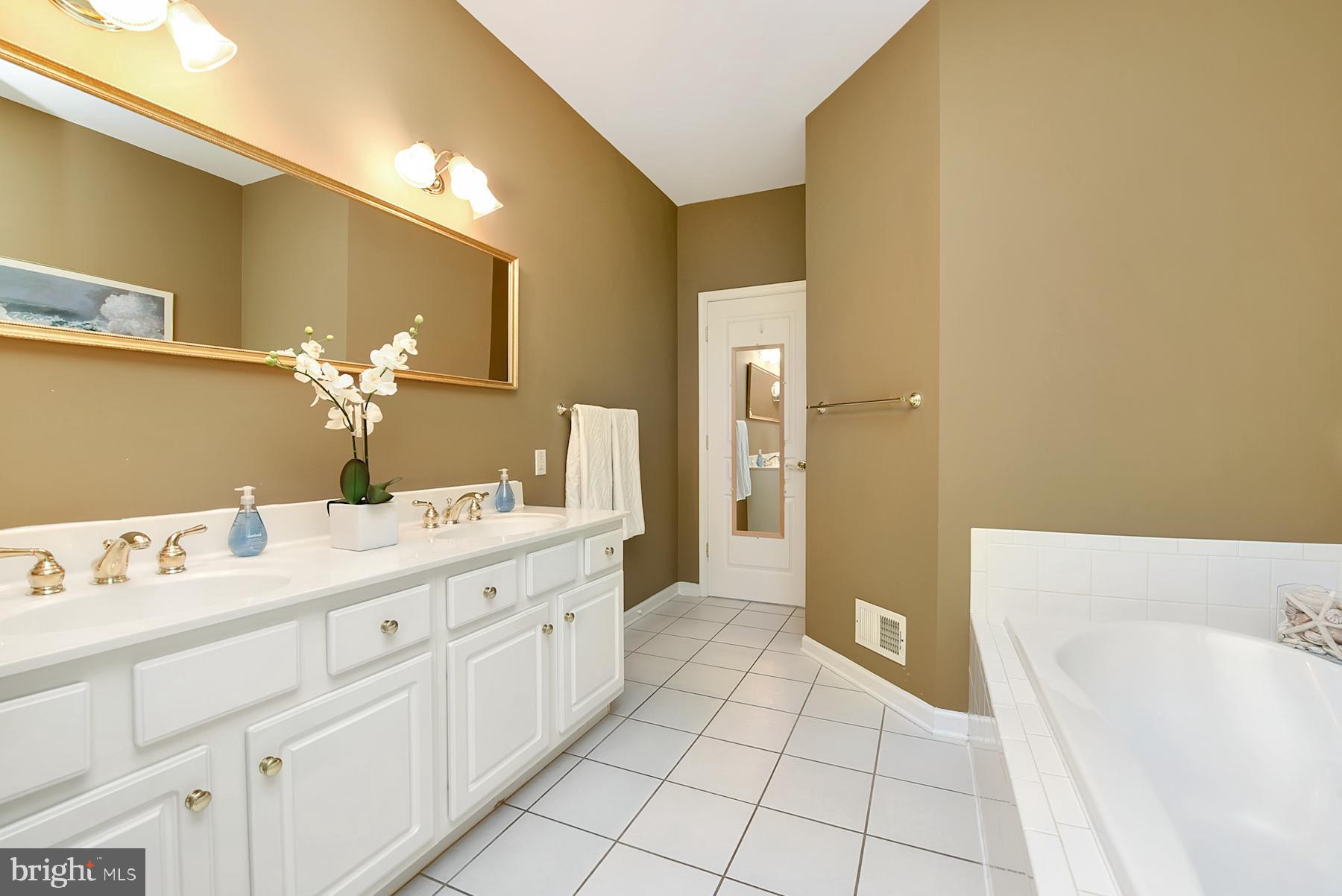 57 Maidenhead Road Princeton, NJ 08540 - Photo 22 of 38