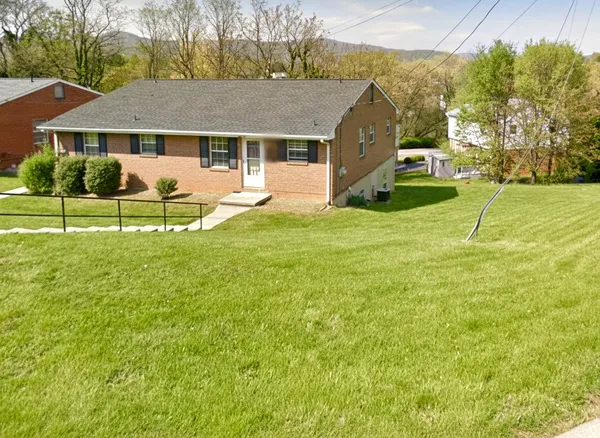 $310,000 | 701 Commander Drive, Unit A & B, Roanoke, VA 24012