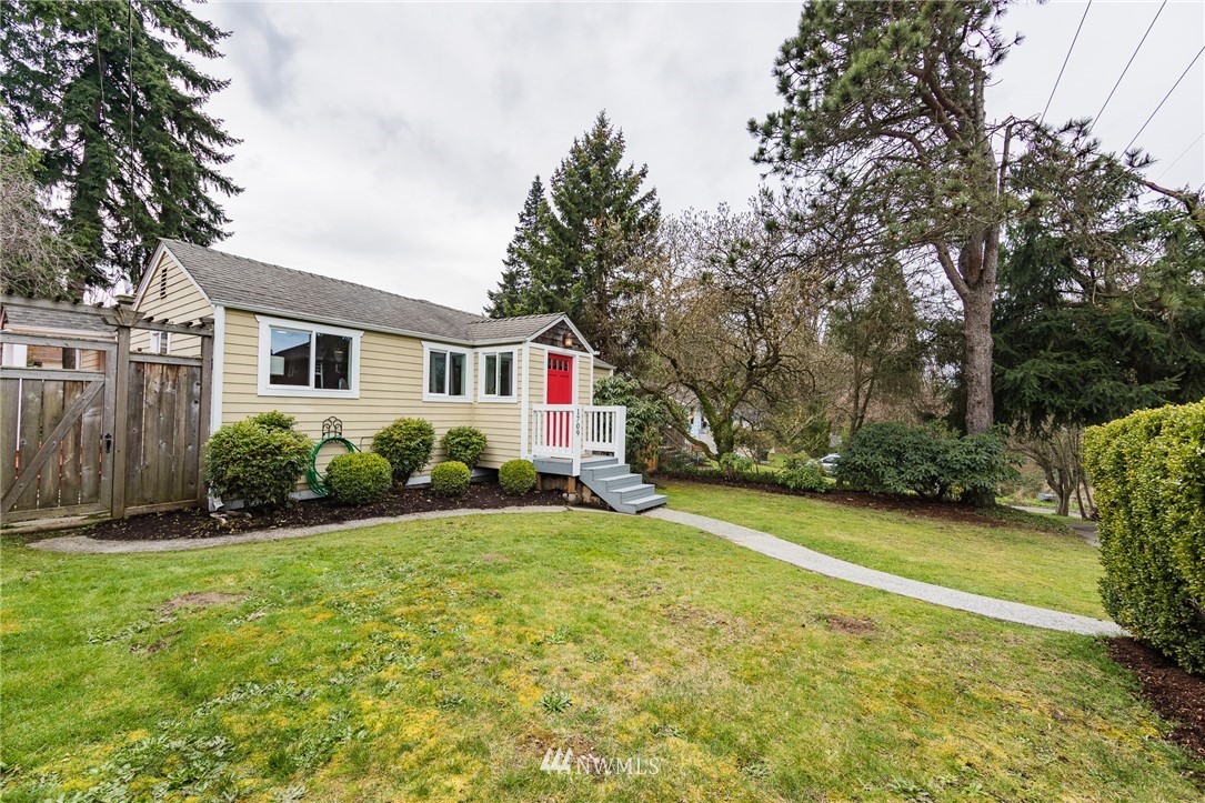 1709 Southwest Webster Street Seattle, WA 98106 - Photo 2 of 18 Gallery Image 2