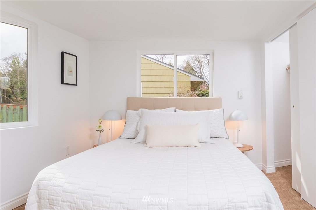 1709 Southwest Webster Street Seattle, WA 98106 - Photo 11 of 18 Gallery Image 11