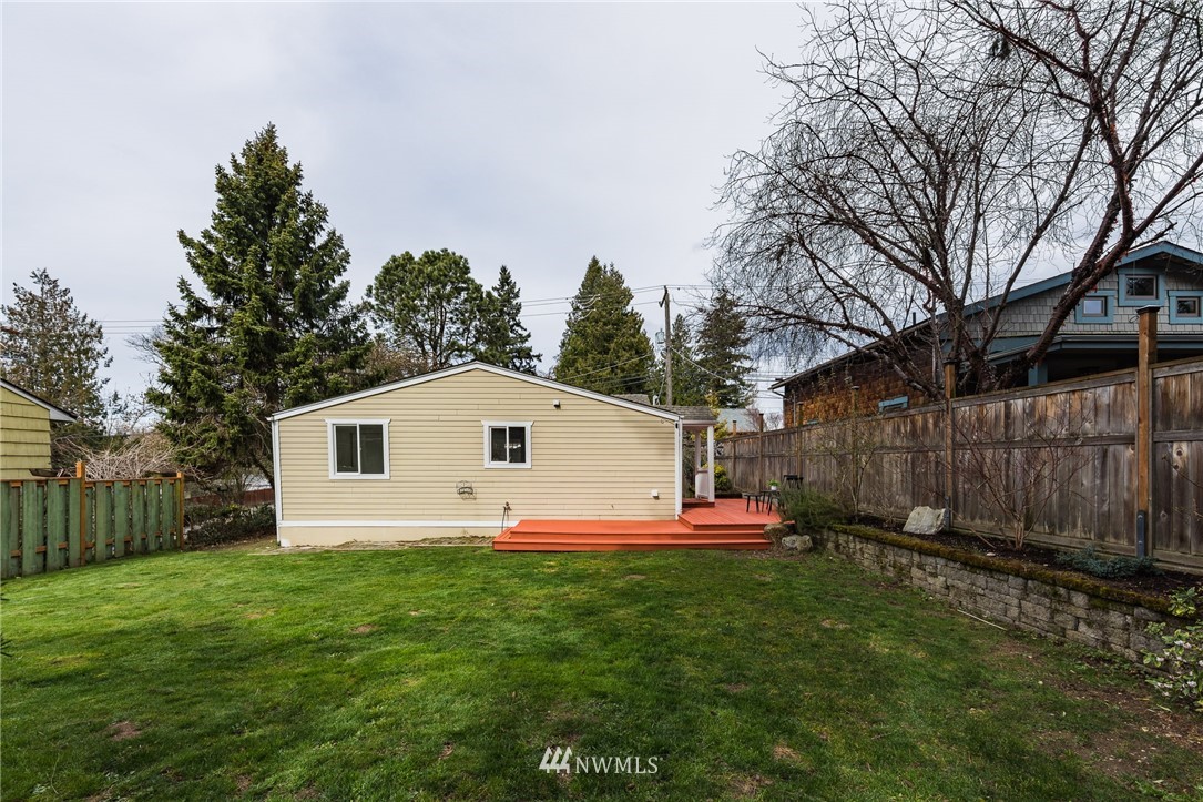 1709 Southwest Webster Street Seattle, WA 98106 - Photo 16 of 18 Gallery Image 16
