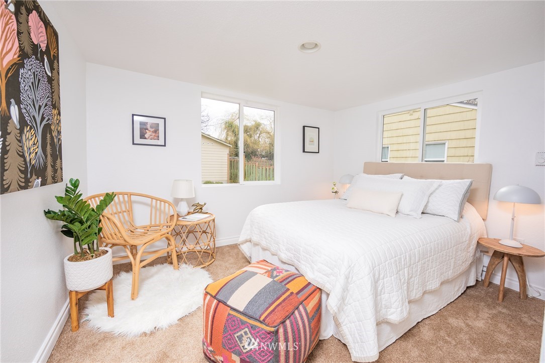 1709 Southwest Webster Street Seattle, WA 98106 - Photo 10 of 18 Gallery Image 10