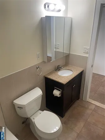 $2,800 | 59 Elberon Avenue, Hawthorne, NJ 07506