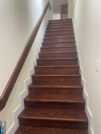$2,800 | 59 Elberon Avenue, Hawthorne, NJ 07506