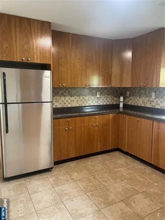 $2,800 | 59 Elberon Avenue, Hawthorne, NJ 07506