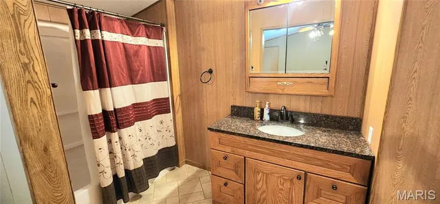 $115,000 | 210 East Old Plank Road, Chester, IL 62233