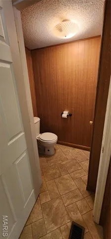 $115,000 | 210 East Old Plank Road, Chester, IL 62233