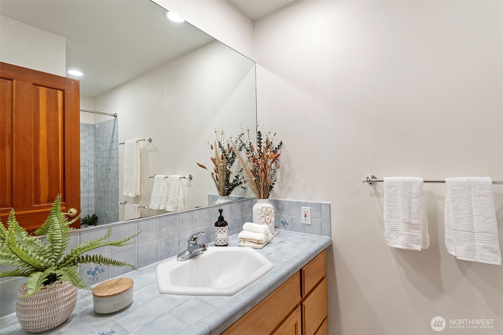 7810 175th Street Southwest Edmonds, WA 98026 - Photo 21 of 39