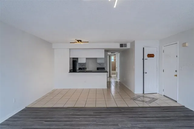 $189,995 | 2735 North Poinciana Boulevard, Unit 103, Kissimmee, FL 34746