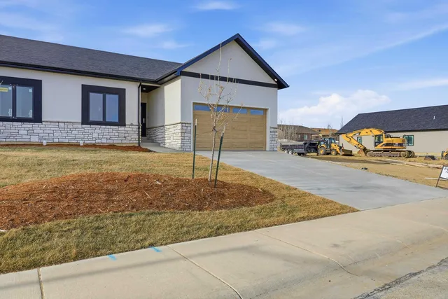 $539,900 | 1371 Morado Drive, Casper, WY 82609