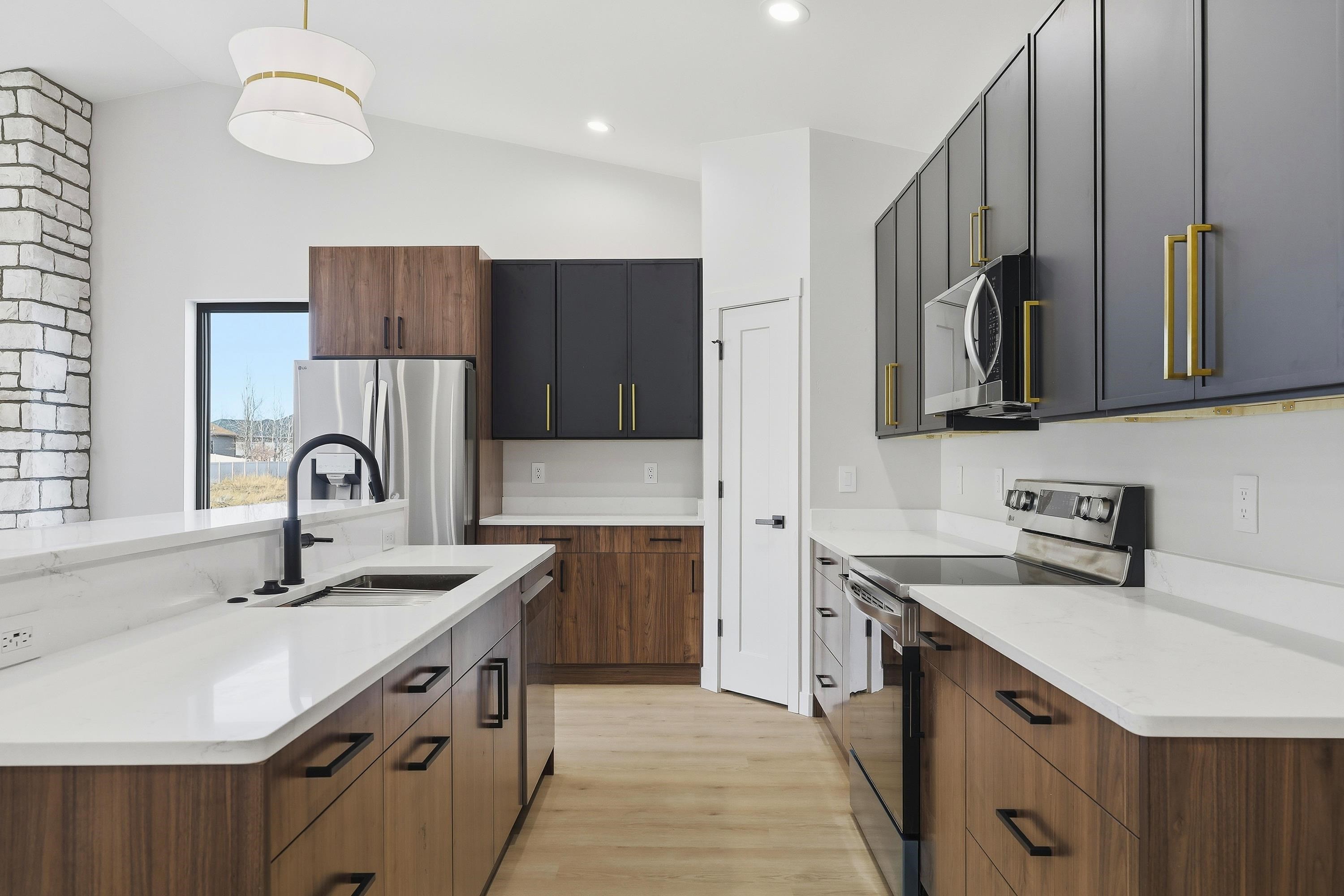 1371 Morado Drive Casper, WY 82609 - Photo 3 of 31