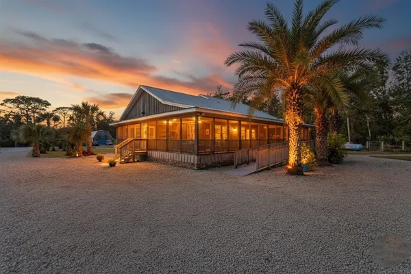 $1,495,000 | 218 13th Street East, Steinhatchee, FL 32359