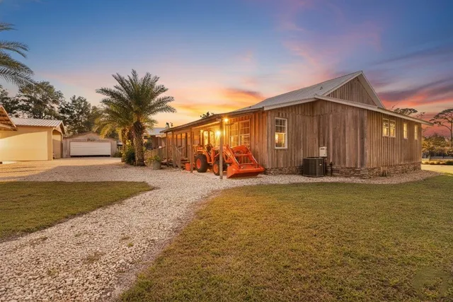 $1,495,000 | 218 13th Street East, Steinhatchee, FL 32359