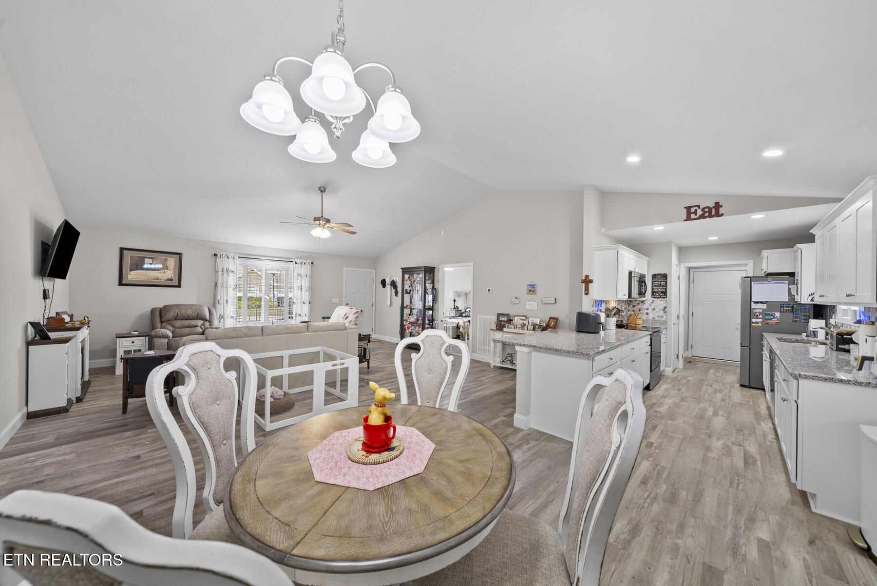 282 Deerfield Road Crossville, TN 38555 - Photo 19 of 43 DSC01976