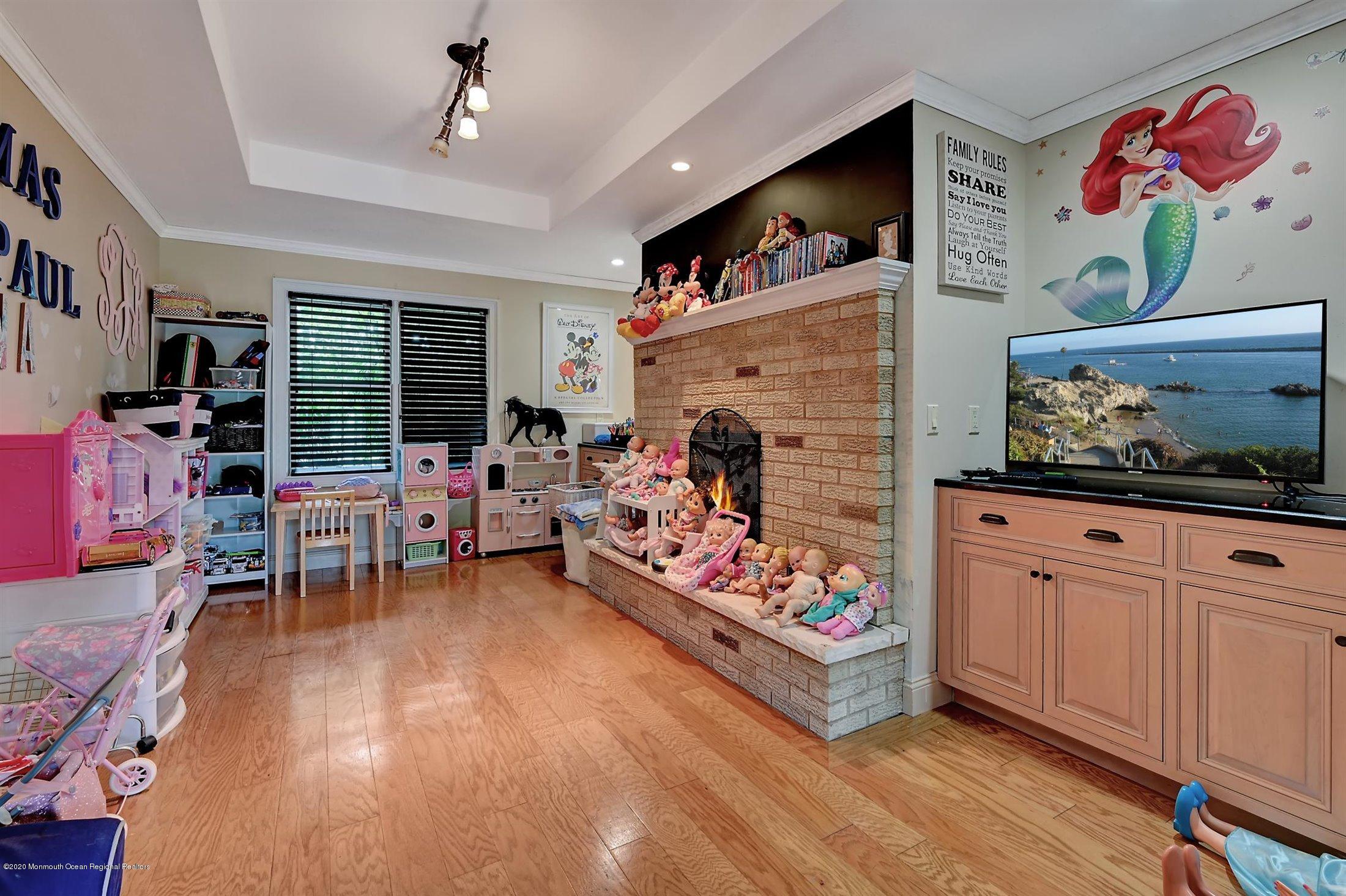 60 Crow Hill Road Freehold, NJ 07728 - Photo 29 of 41 27-Den