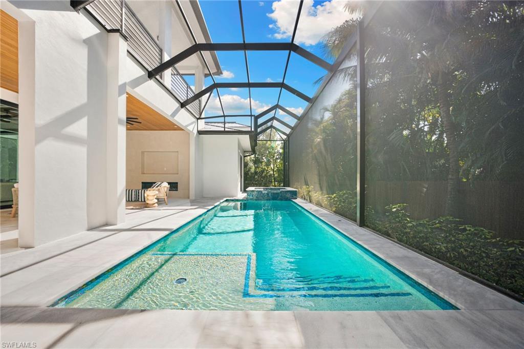 135 7th Street North Naples, FL 34102 - Photo 7 of 50
