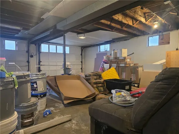 $90,000 | 323 South 5th Street, Jeannette, PA 15644