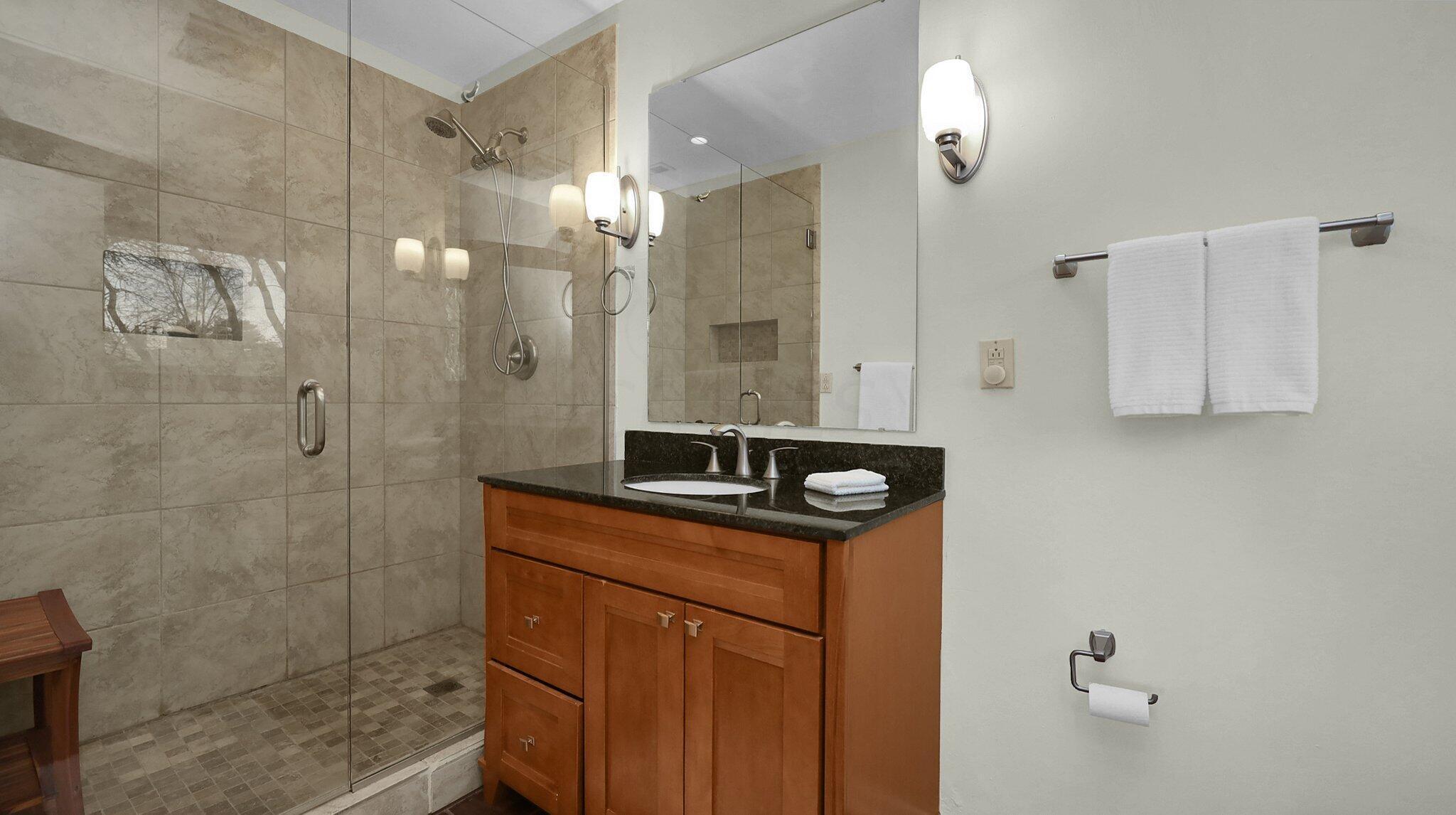 4254 Dublin Road Columbus, OH 43221 - Photo 27 of 42 En Suite Bath