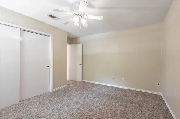 $1,100 | 2401 Sycamore Avenue, Unit E3, Huntsville, TX 77340