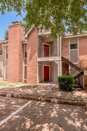 $1,100 | 2401 Sycamore Avenue, Unit E3, Huntsville, TX 77340