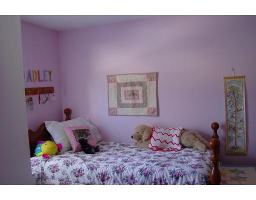 1086 Burts Pit Road Northampton, MA 01062 - Photo 4 of 7 Gallery Image 4