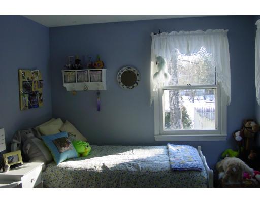 1086 Burts Pit Road Northampton, MA 01062 - Photo 7 of 7 Gallery Image 7