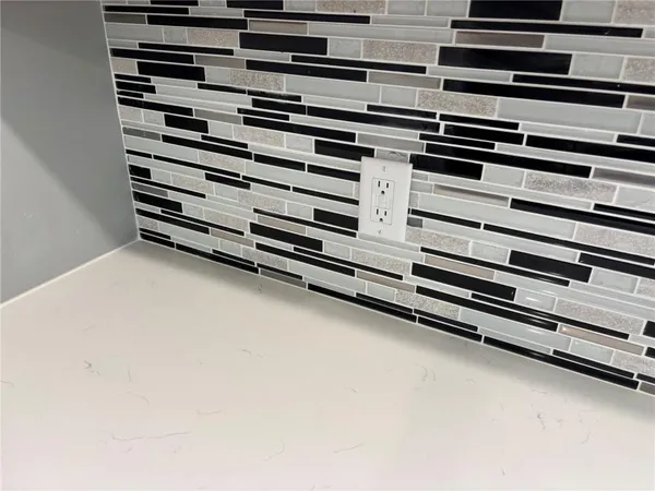 $300,000 | 4909 South Creek Wood Drive, St. Joseph, MO 64507