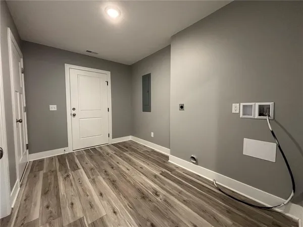 $300,000 | 4909 South Creek Wood Drive, St. Joseph, MO 64507