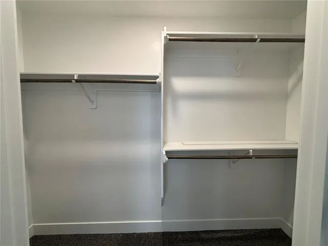 $300,000 | 4909 South Creek Wood Drive, St. Joseph, MO 64507