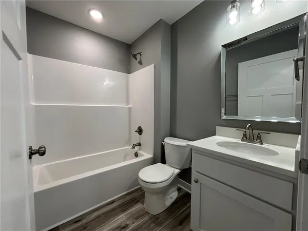 $300,000 | 4909 South Creek Wood Drive, St. Joseph, MO 64507