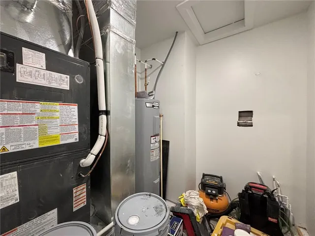 $300,000 | 4909 South Creek Wood Drive, St. Joseph, MO 64507