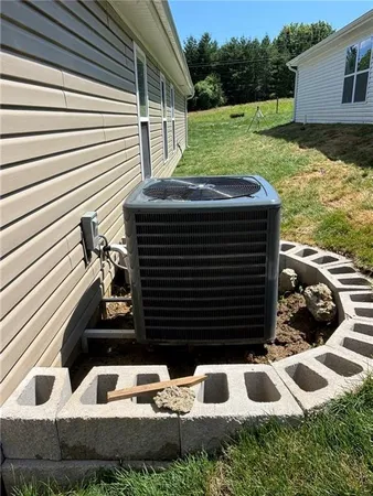 $300,000 | 4909 South Creek Wood Drive, St. Joseph, MO 64507