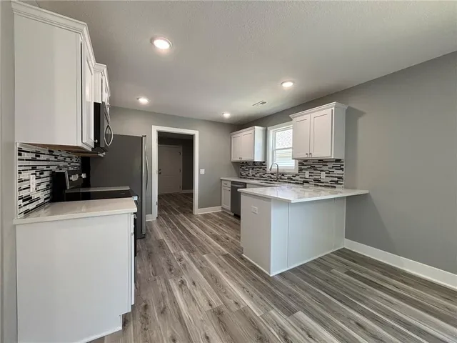 $300,000 | 4909 South Creek Wood Drive, St. Joseph, MO 64507