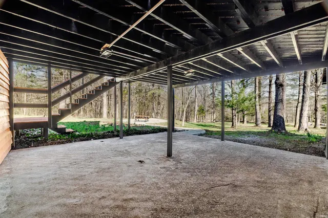 $729,000 | 123 Empire Lane, Bedford, IN 47421