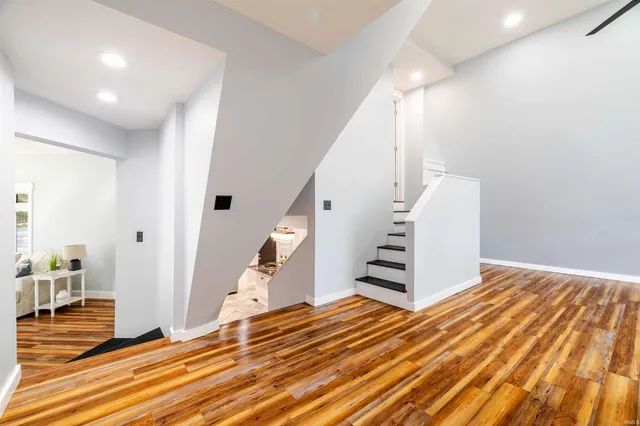 $729,000 | 123 Empire Lane, Bedford, IN 47421