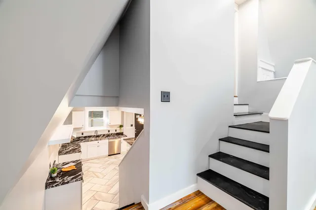 $729,000 | 123 Empire Lane, Bedford, IN 47421